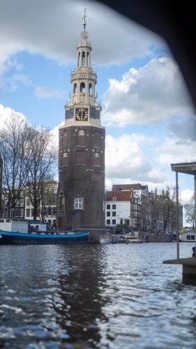 Amsterdam Center - Houseboat B&B by Captain Ricard