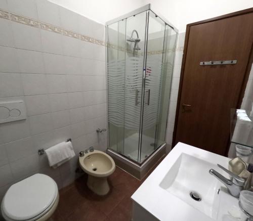 Roma Room Hotel - image 3