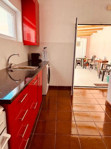 Mãe Home Story (Mae Home Story) in Salir de Matos