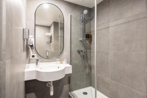 Aris Grand Place Hotel - image 12