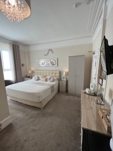 Crowndale Torquay - Exclusively for Adults - image 14