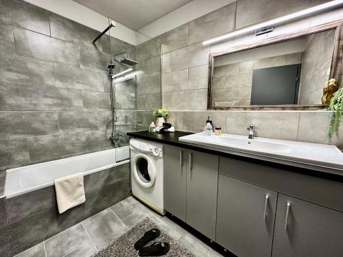 Superior Apartment (4 Adults) image 1