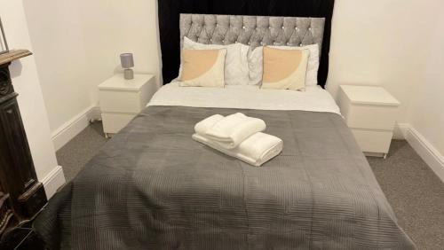 Large Room 2 1