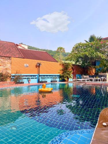 Baankasemsuk Resort 般咔 深宿, Pláž Patong