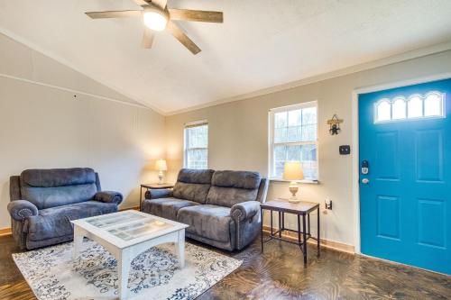 Arkansas Vacation Rental Less Than 1 Mi to Norfork Lake in Mountain Home, USA