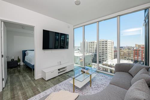 Downtown Los Angeles Apartment
