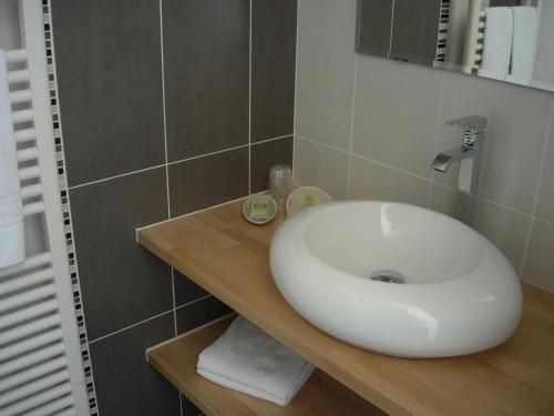 Hotel Colinette - image 9