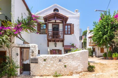 Korsan Minik-Pretty Two Bedroom Townhouse in Old Town Kalkan