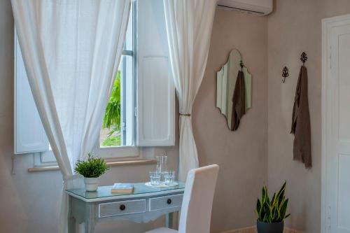Villa Liberty Urbino - Tap to explore photos