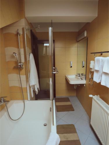 Hotel Residenz - image 6