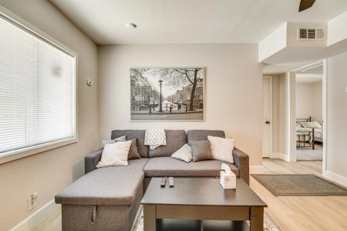 Central Henderson Retreat Near Dining and Lake Mead!, Las Vegas (photo 5)