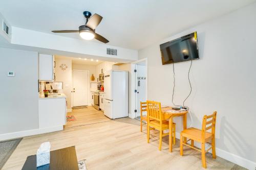 Central Henderson Retreat Near Dining and Lake Mead!, Las Vegas (photo 6)