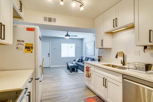 Central Henderson Retreat Near Dining and Lake Mead!, Las Vegas (photo 10)