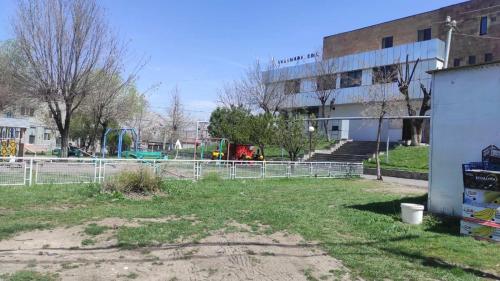 สนามเด็กเล่น, Luxury Apartment, 2 bedrooms and 1 living room in Avan in อาวาน