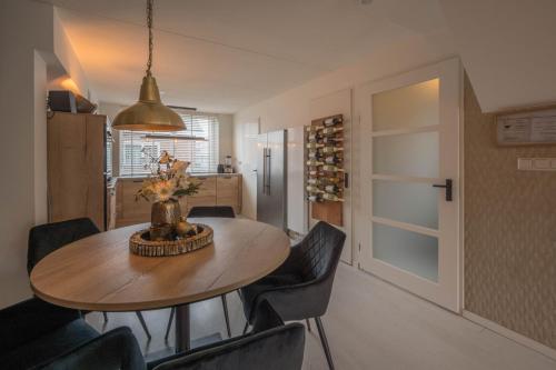  Meerzicht 99 - Luxury house 30 minutes from Amsterdam in Uitgeest
