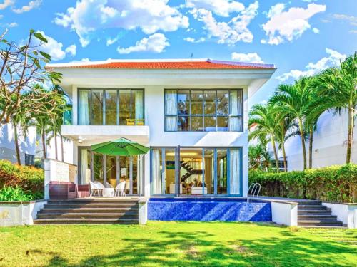 3 bedrooms, 3 beds