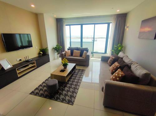 Seaview Duplex Sunrise Gurney 2BR 一级棒海景の楼中楼