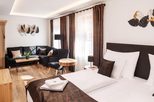 2 bedrooms, 3 beds