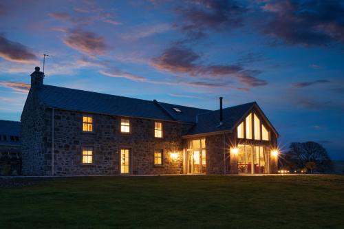 Kipney Farmhouse - luxury hunting lodge