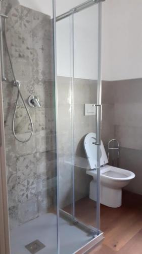 Shower, lo Tsanty in Saint-Christophe