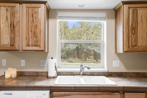 Bend Home with Private Yard about 2 Mi to Dtwn! - image 7