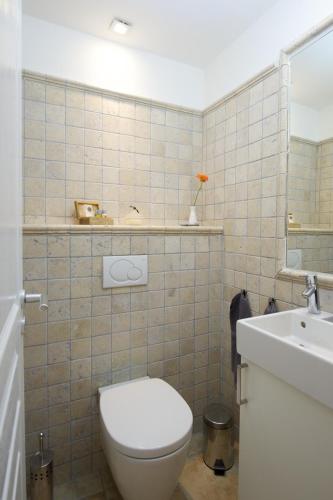 Rue Sade Bed & Breakfast