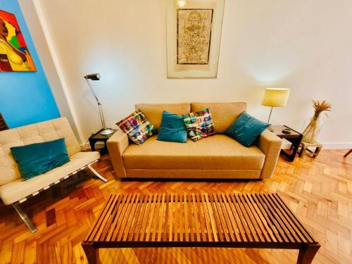 Foto - Sala e quarto entre Copacabana e Ipanema ao lado Arpoador