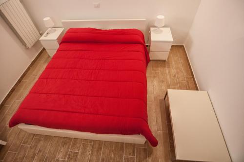 One-Bedroom Apartment with Sea View image 1