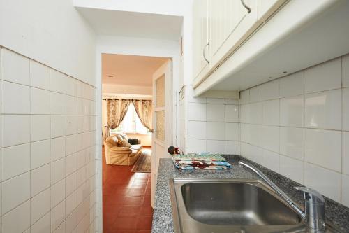 Santa Maria Casa Nostra in Ribeira de Sintra