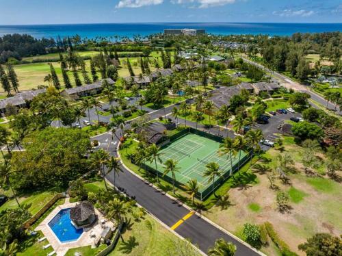 Beautiful Golf Course front near the beach