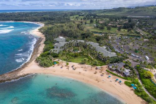 Beautiful Golf Course front near the beach