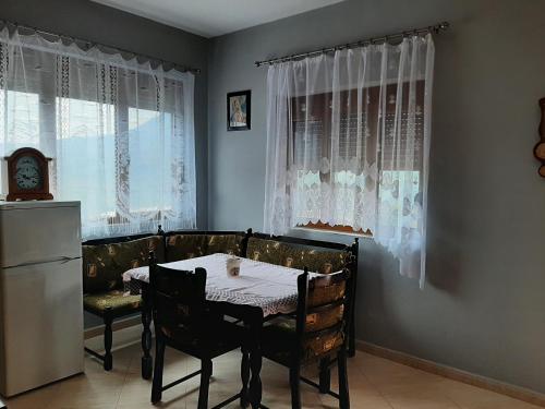 Iekārtas, Guesthouse Lula 2 in Tepelenë