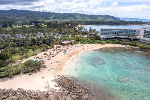 Beach Glam at Turtle Bay on the golf course