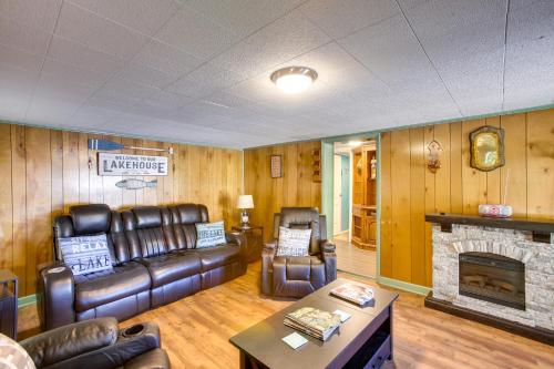 Burkesville Vacation Rental - 5 Mi to the Lake! in Frogue, USA