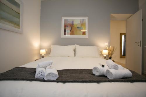 Thebestinrome Piazza del Popolo - Vico - main image