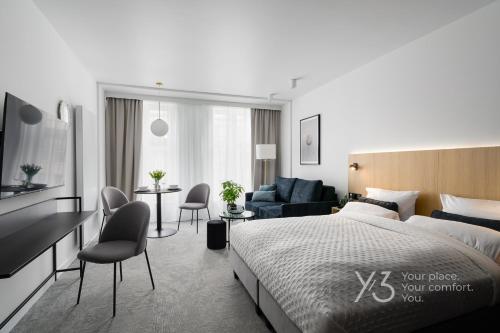 2 twin beds, 1 sofa bed
