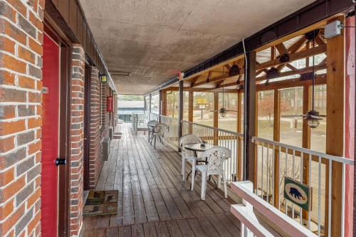 The Lookout Lodge