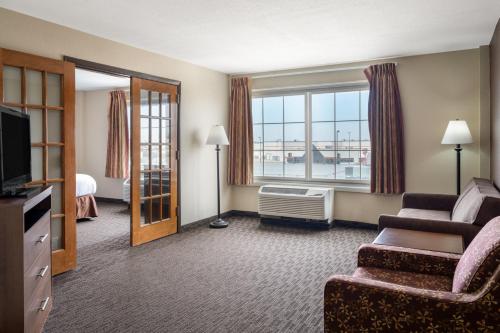 Quality Inn North - image 13
