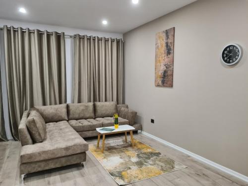 Cane Apartments, Tirana (photo 9)