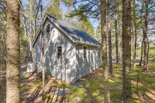 Loft Cabin with Outdoor Patio-Near Acadia Natl Park! - image 6