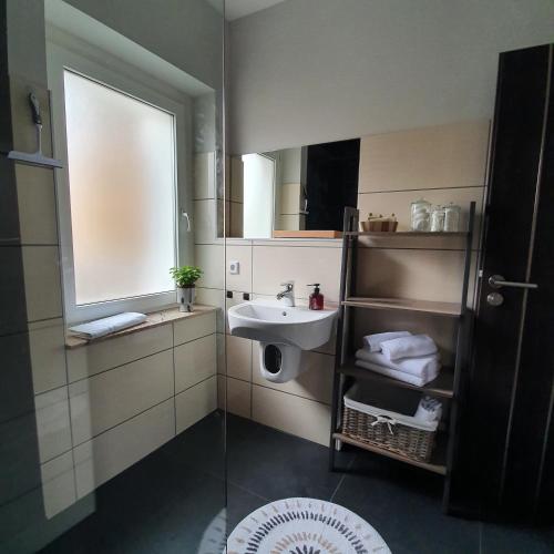 Zuhanyzó, Ferienapartment Lilo in Eisenhüttenstadt