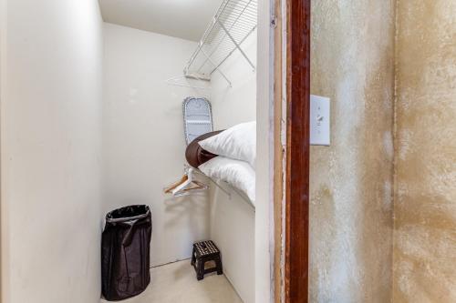 Hide Away Guest House in Azle, USA