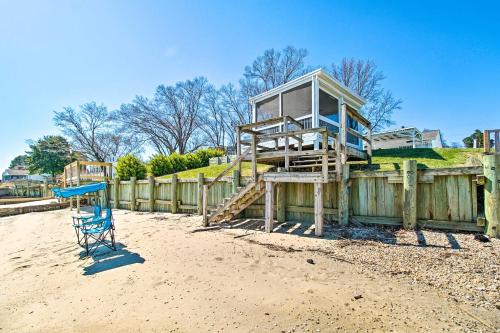 Refreshing Colonial Beach Vacation Rental! Refreshing Colonial Beach Vacation Rental!