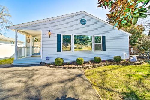 Refreshing Colonial Beach Vacation Rental! Refreshing Colonial Beach Vacation Rental!