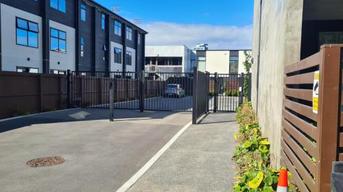 Apartment - Ground Floor room in City Escape 1BR Apartment with Free Carpark