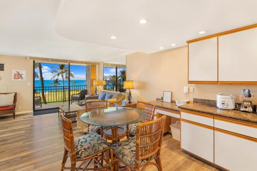 Kauhale Makai 535 - 2 Bedroom Renovated 5th Floor Oceanfront Condo Pool - image 2