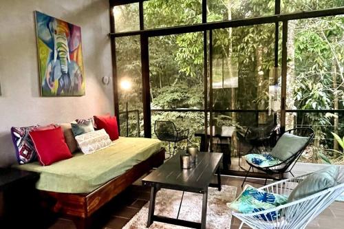 Surrounding environment, An abundance of wildlife at Jungle Glory Home Abajo in Quepos