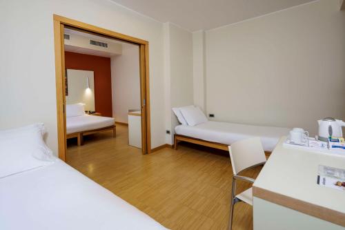 Best Western Plus Hotel Bologna - image 9