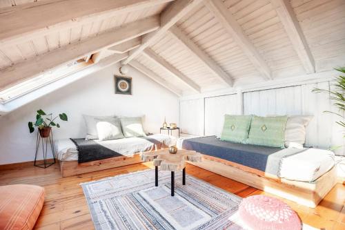 Oliveira Surf House Ericeira in Santo Isidoro