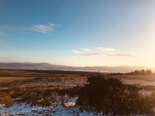 Relax in the unique and cosy Off-grid Eco Shepherd's hut Between Heaven and Earth